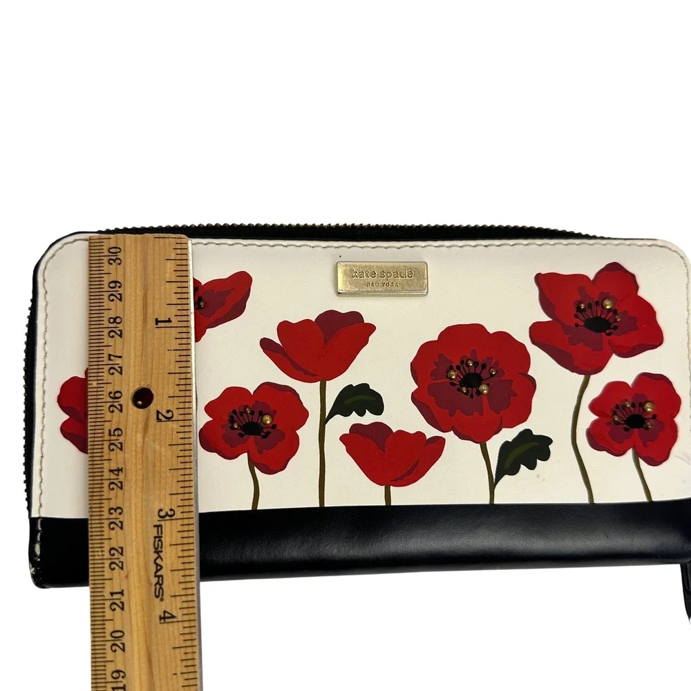 Rare Kate‎ Spade Ooh La La Red Poppy Floral Zip Around Wallet White Black P436